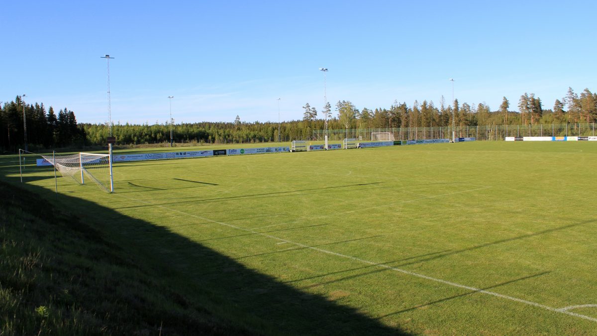 Fotbollsplan med fotbollsmål